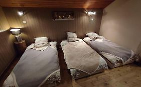 Appartement Dans Maison De Pays Pour 5 Personnes